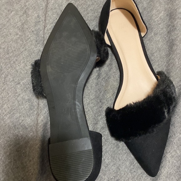 Fuzzy pointed flats - Picture 2 of 3